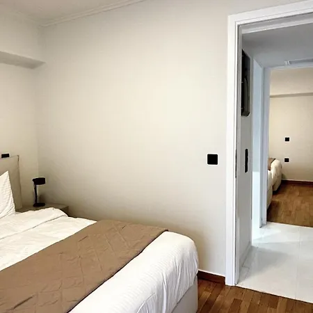 Apartment The White Marble - Spacious, 4br, 2ba By Bnc Athens