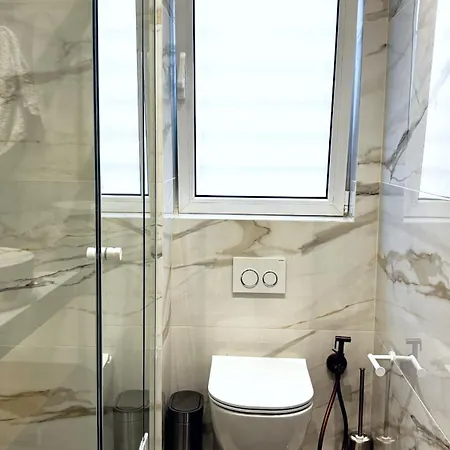 The White Marble - Spacious, 4br, 2ba By Bnc Apartment Athens