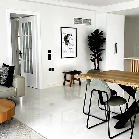 The White Marble - Spacious, 4br, 2ba By Bnc Athens